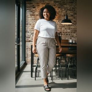 A. New. Day Women's Checkered Ankle Pants - NWT